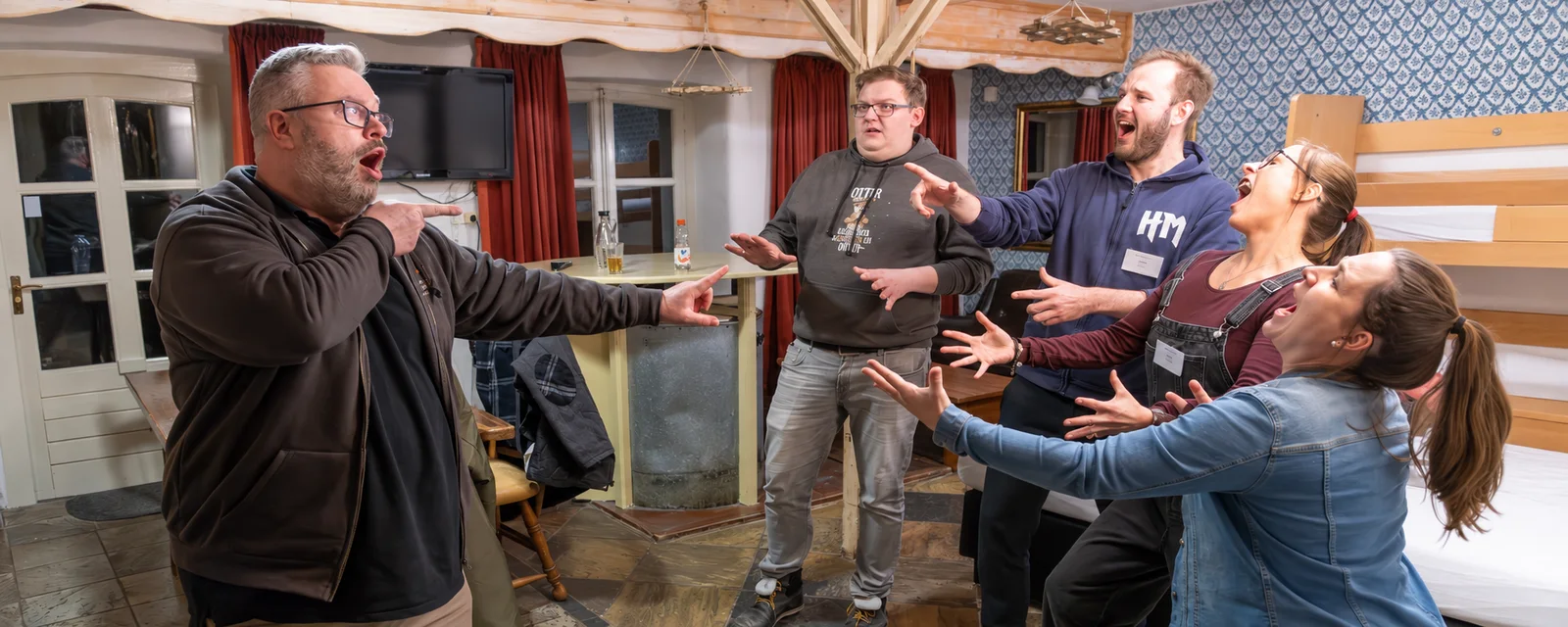 Mikael Wikström (SE) coaching Karma (DE).